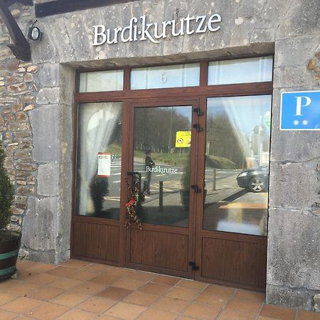 Burdi -Kurutze Pension Urquiola Eksteriør bilde